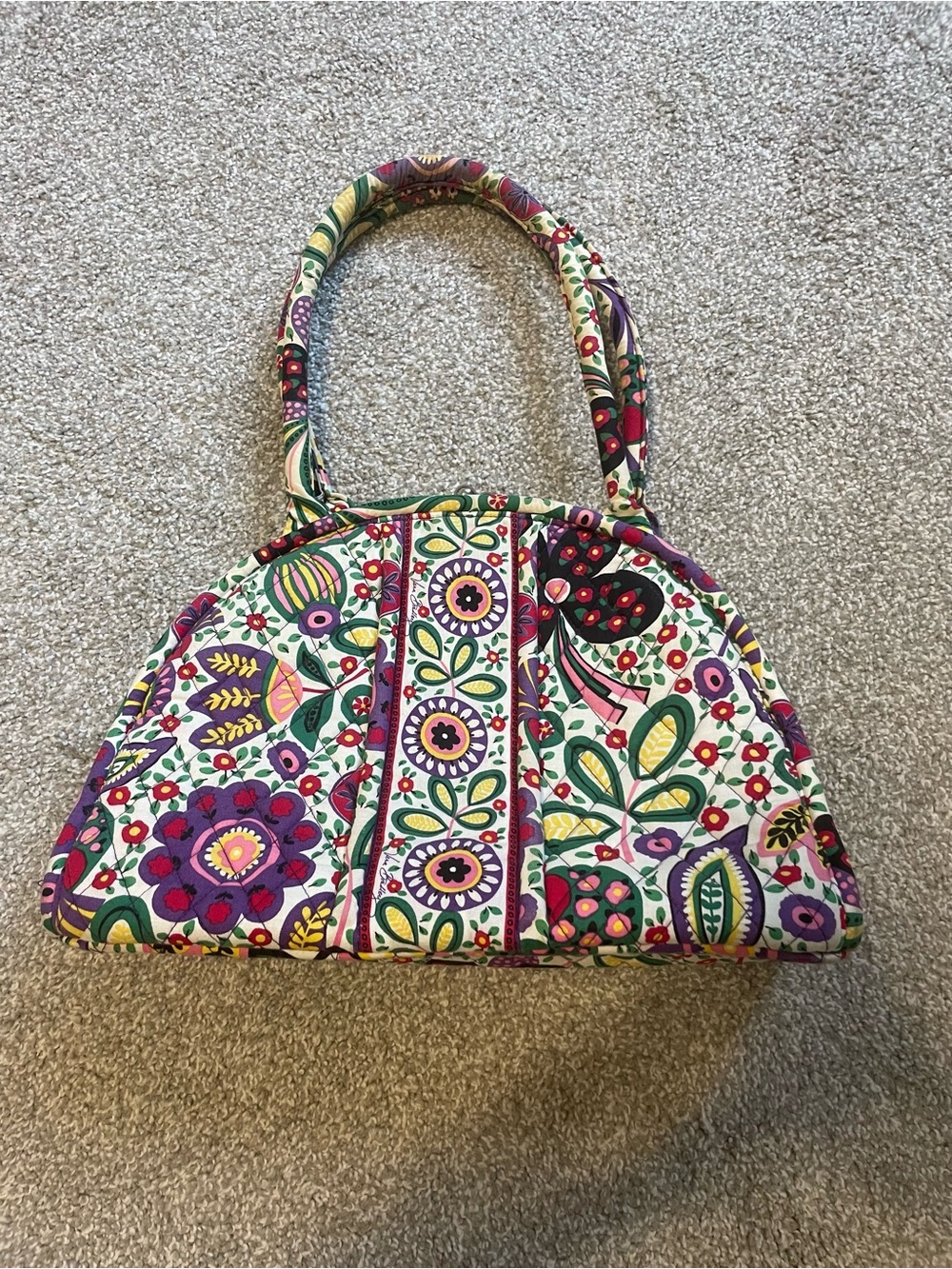 Discontinued Vera Bradley Kiss Lock Purse in Viva La Vers